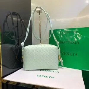 BOTTEGA LOOP SHOULDER BAG