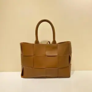 Bottega Veneta Arco Tote