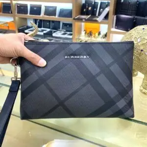 BURBERRY Vintage Check Clutch Bag