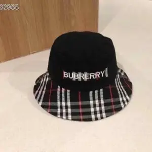 BURBERRY Bucket Hat