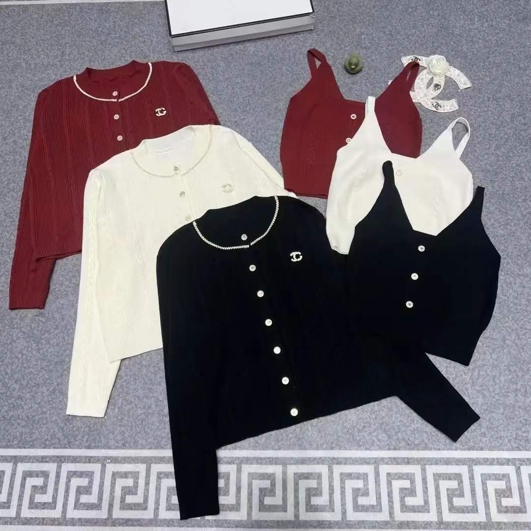 CHANEL Button Knitted Cardigan CHANEL Button Knitted Cardigan