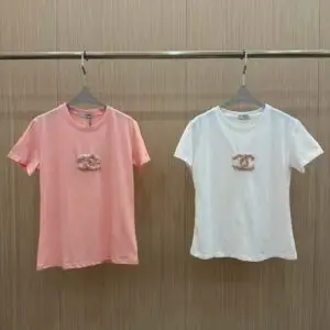 CHANEL T shirt