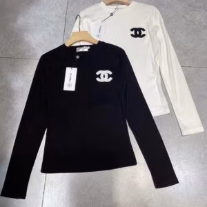 CHANEL Logo T-Shirt