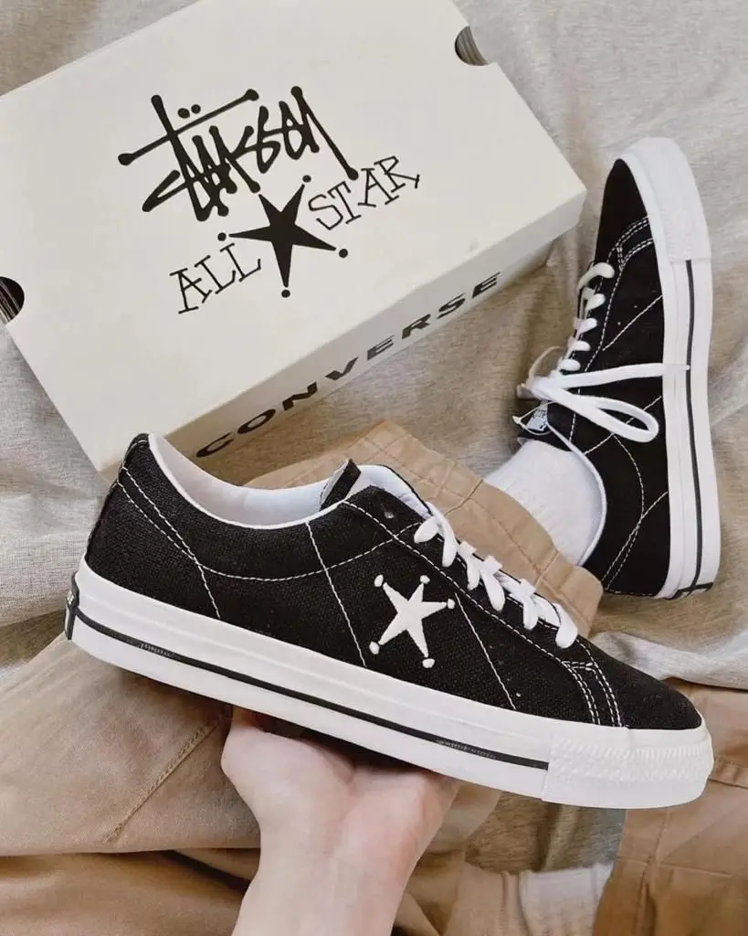 CONVERSE CHUCK BLACK Suede Leather Low Sneakers CONVERSE CHUCK BLACK Suede Leather Low Sneakers