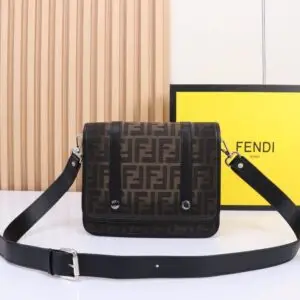 FENDI Messenger Bag