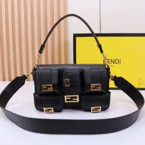 FENDI Multipocket Baguette Bag