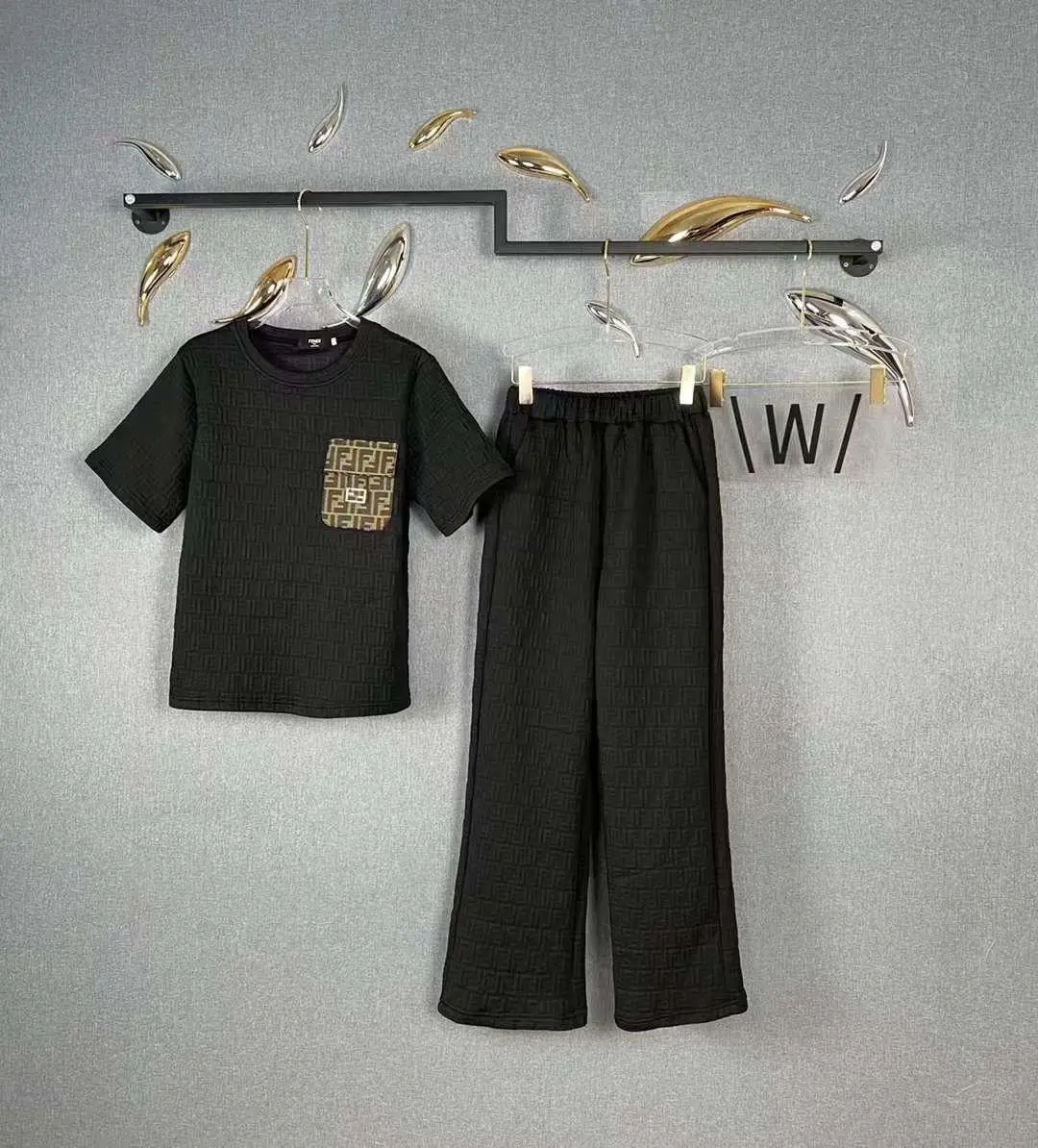 FENDI Loose Fit Printed T-Shirt & Wide Leg Pants Set FENDI Loose Fit Printed T-Shirt & Wide Leg Pants Set