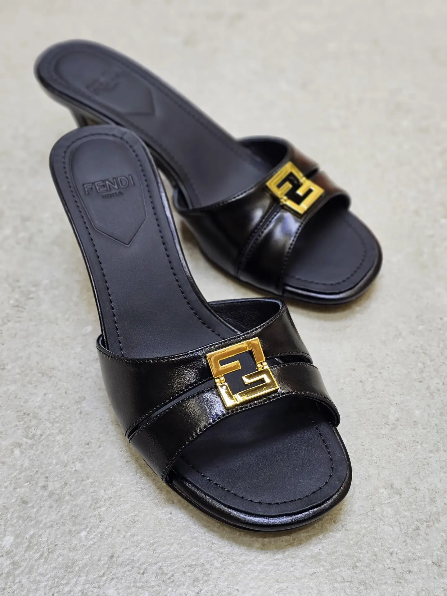 FENDI Ffold Leather Mules FENDI Ffold Leather Mules