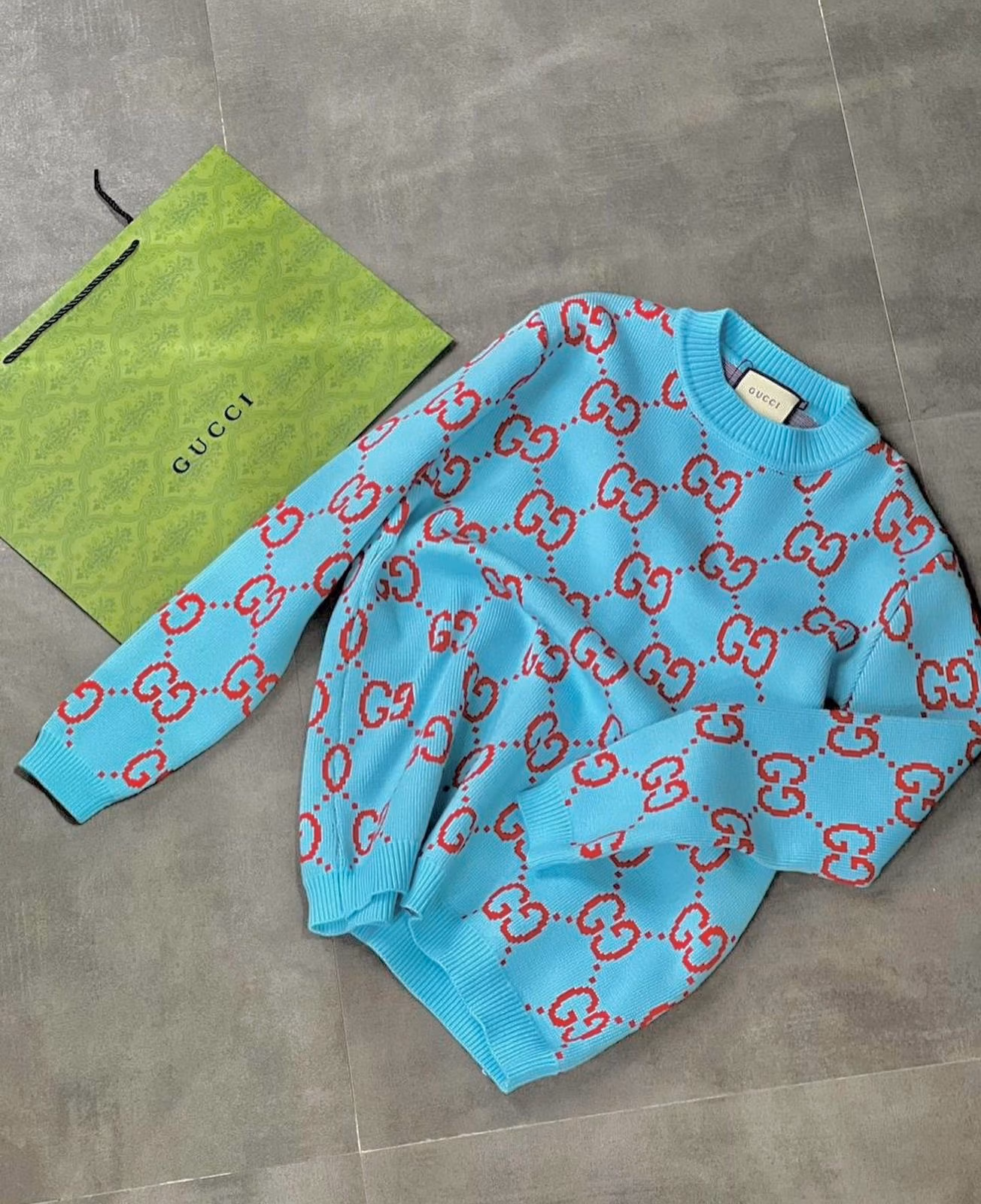 GUCCI Logo Crewneck Sweater GUCCI Logo Crewneck Sweater