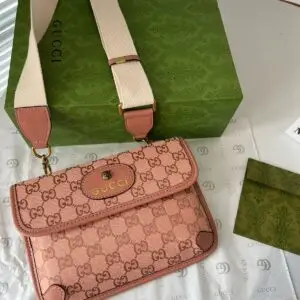 GUCCI GG Marmont Mini Bag