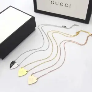 GUCCI Interlocking Heart Layered Necklace