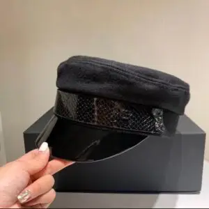 GUCCI Patent Felt Newsboy Hat
