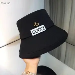 GUCCI GG Supreme Bucket Hat