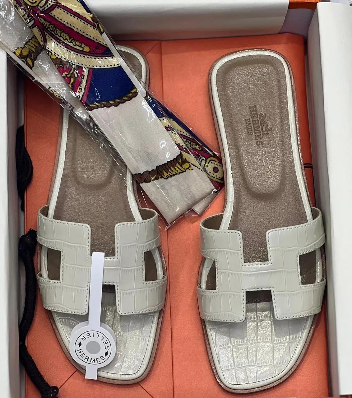 Hermès Oran Sandal Hermès Oran Sandal