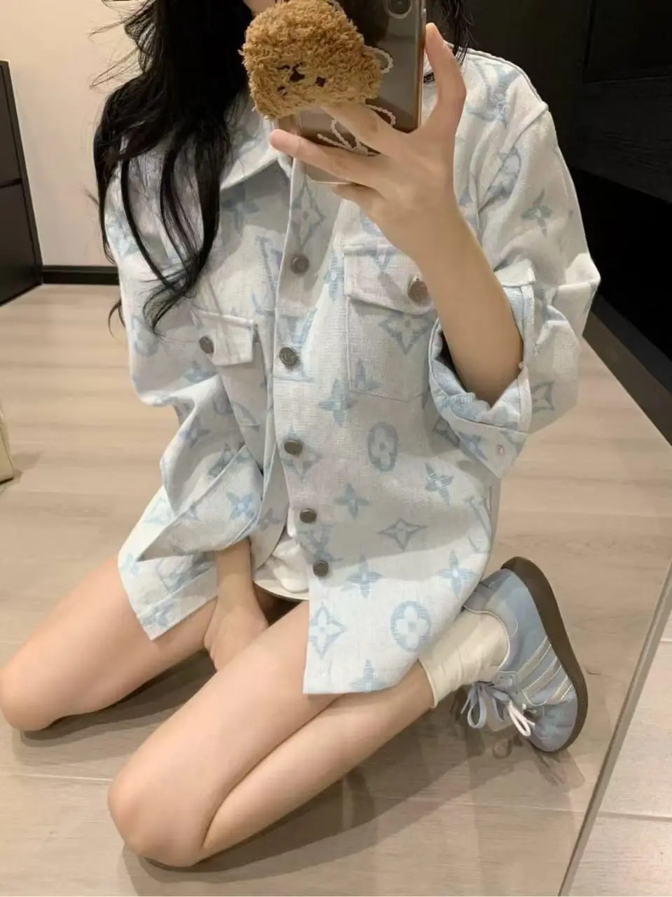 LOUIS VUITTON Patterned Button Up Shirt LOUIS VUITTON Patterned Button Up Shirt