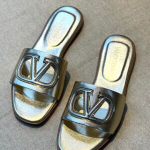 Valentino Garavani VLogo Signature Leather Slide Sandal