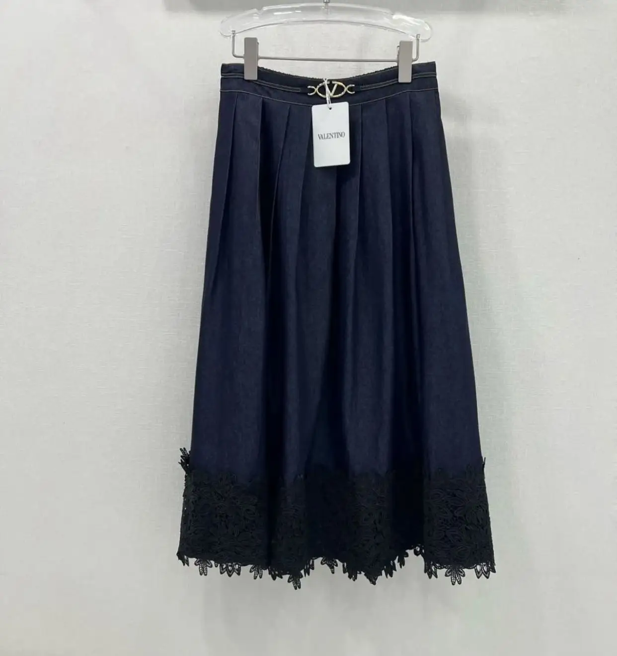 VALENTINO Helmut Lang Pleated Midi Skirt VALENTINO Helmut Lang Pleated Midi Skirt