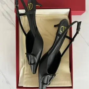 Valentino Garavani V Logo Slingback Pump