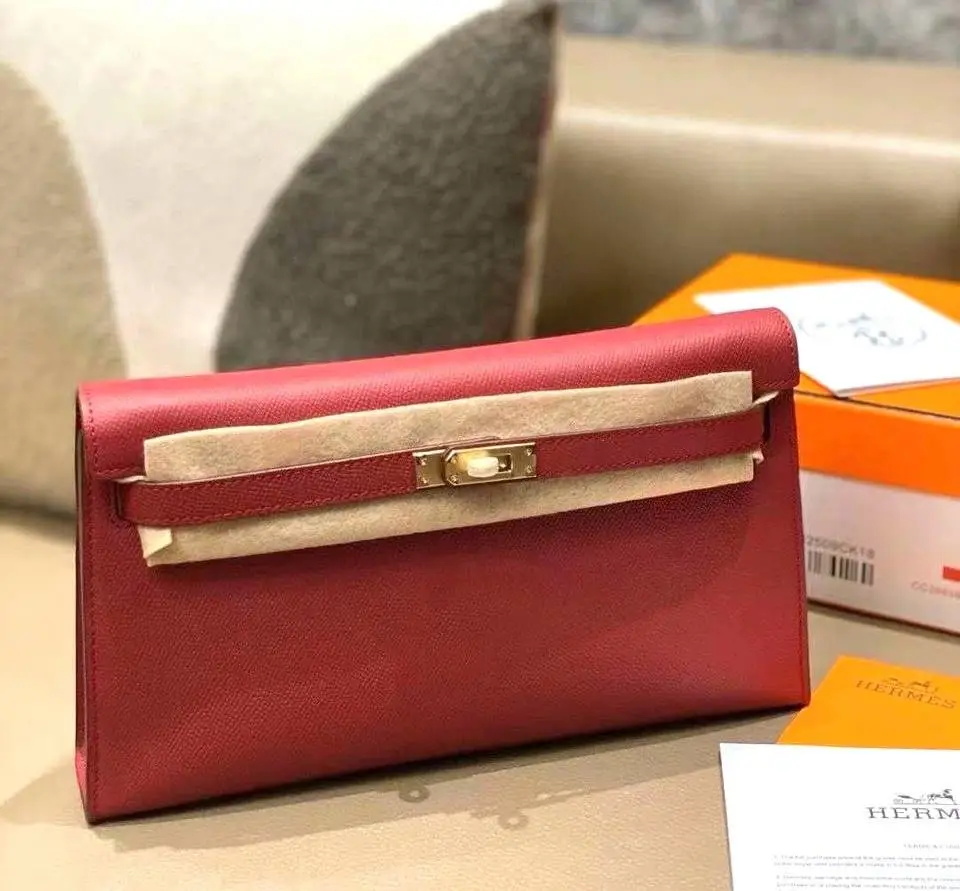 HERMES Kelly Medium Pochette Bag HERMES Kelly Medium Pochette Bag