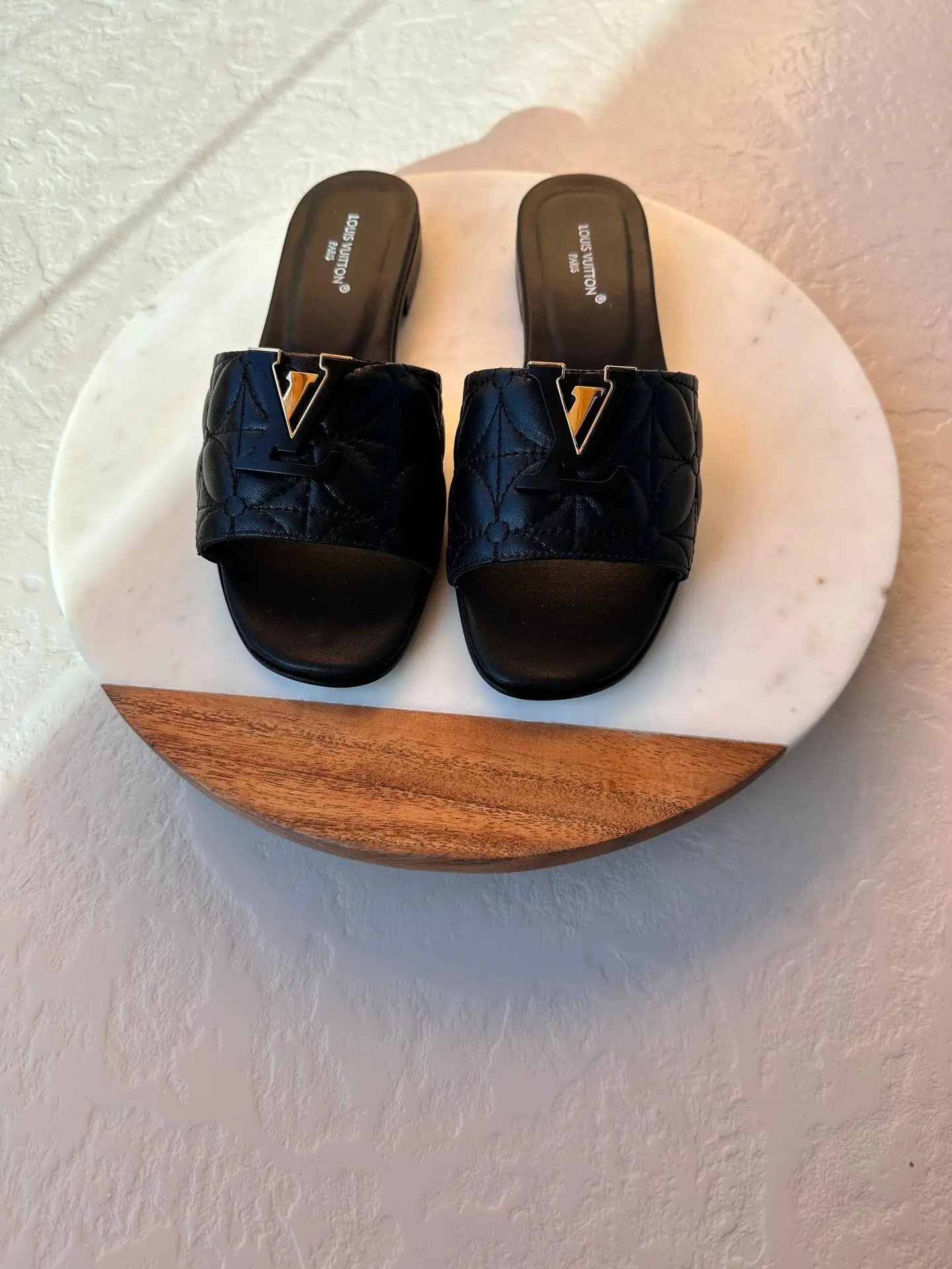 Louis Vuitton LV Mare Flat Mule Louis Vuitton LV Mare Flat Mule