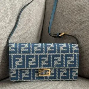 FENDI BAGUETTE SHOULDER BAG