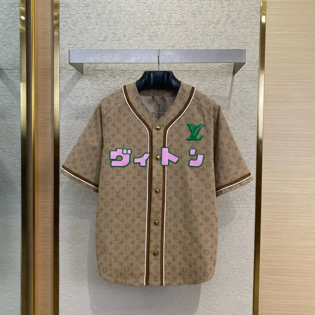 LOUIS VUITTON Effortless T-Shirt LOUIS VUITTON Effortless T-Shirt