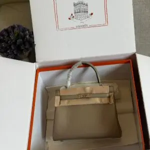 HERMÈS