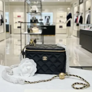 Chanel Vanity Case Chain Bag in black