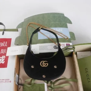 Design GG Marmont Half-Moon Shaped Mini Bag - Dubai Fashion LUX