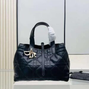 Design MEDIUM TOUJOURS BAG Black Macrocannage Calfskin - Dubai Fashion LUX