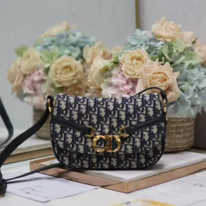 Design Small CD Besace Bag - Dubai Fashion LUX