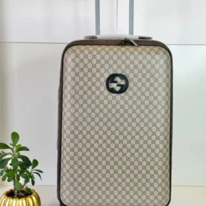 Design trolley - Dubai Fashion LUX