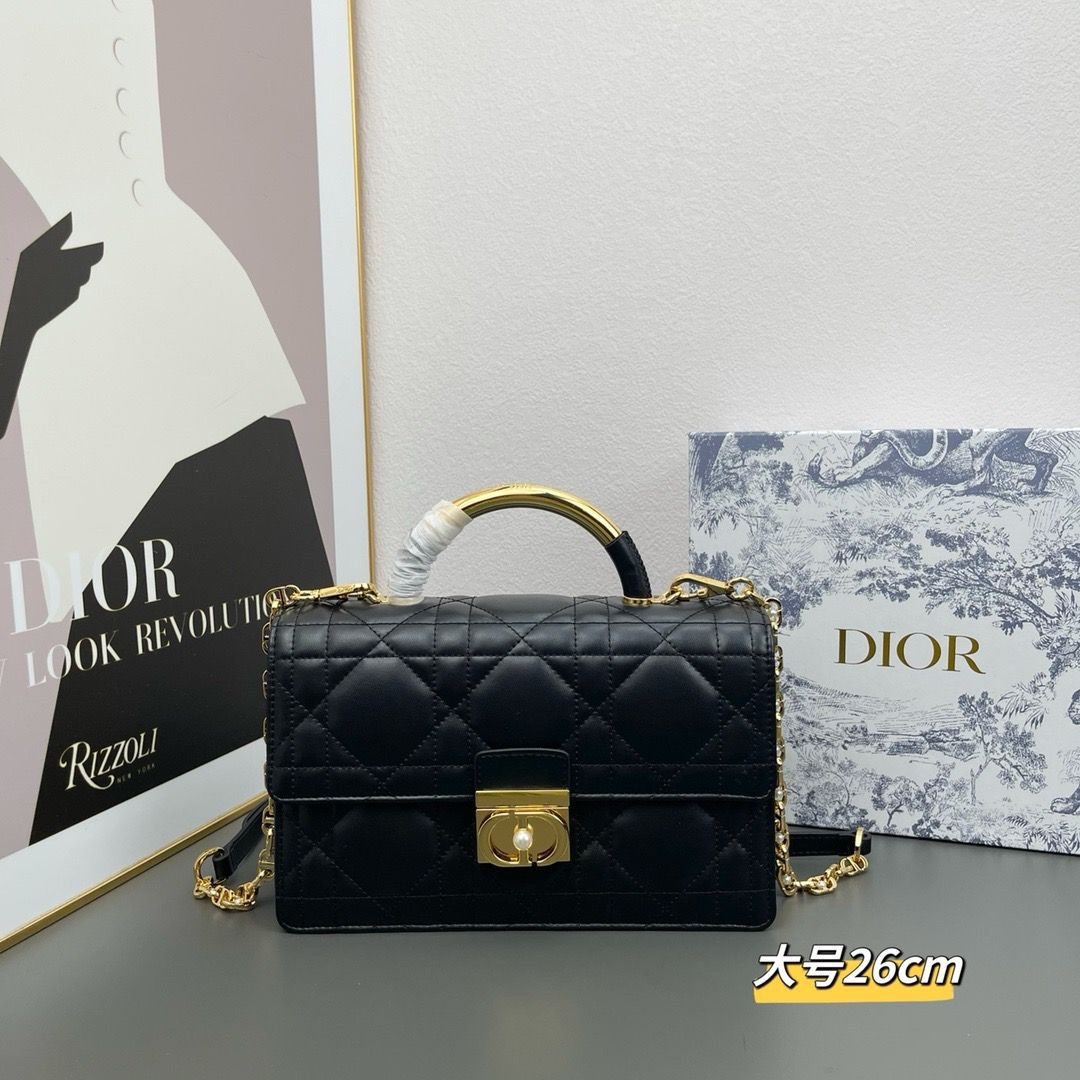 DIOR