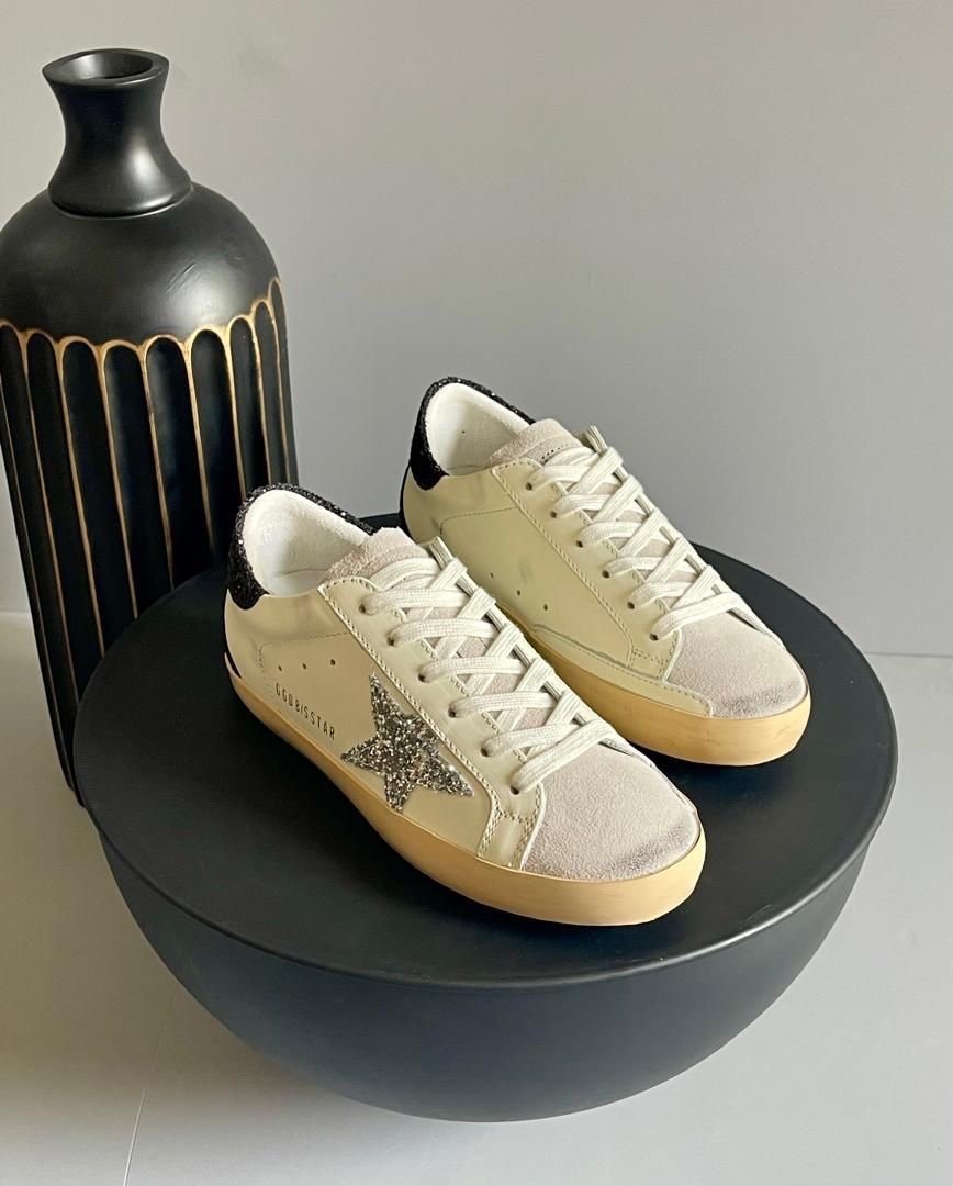 GOLDEN GOOSE