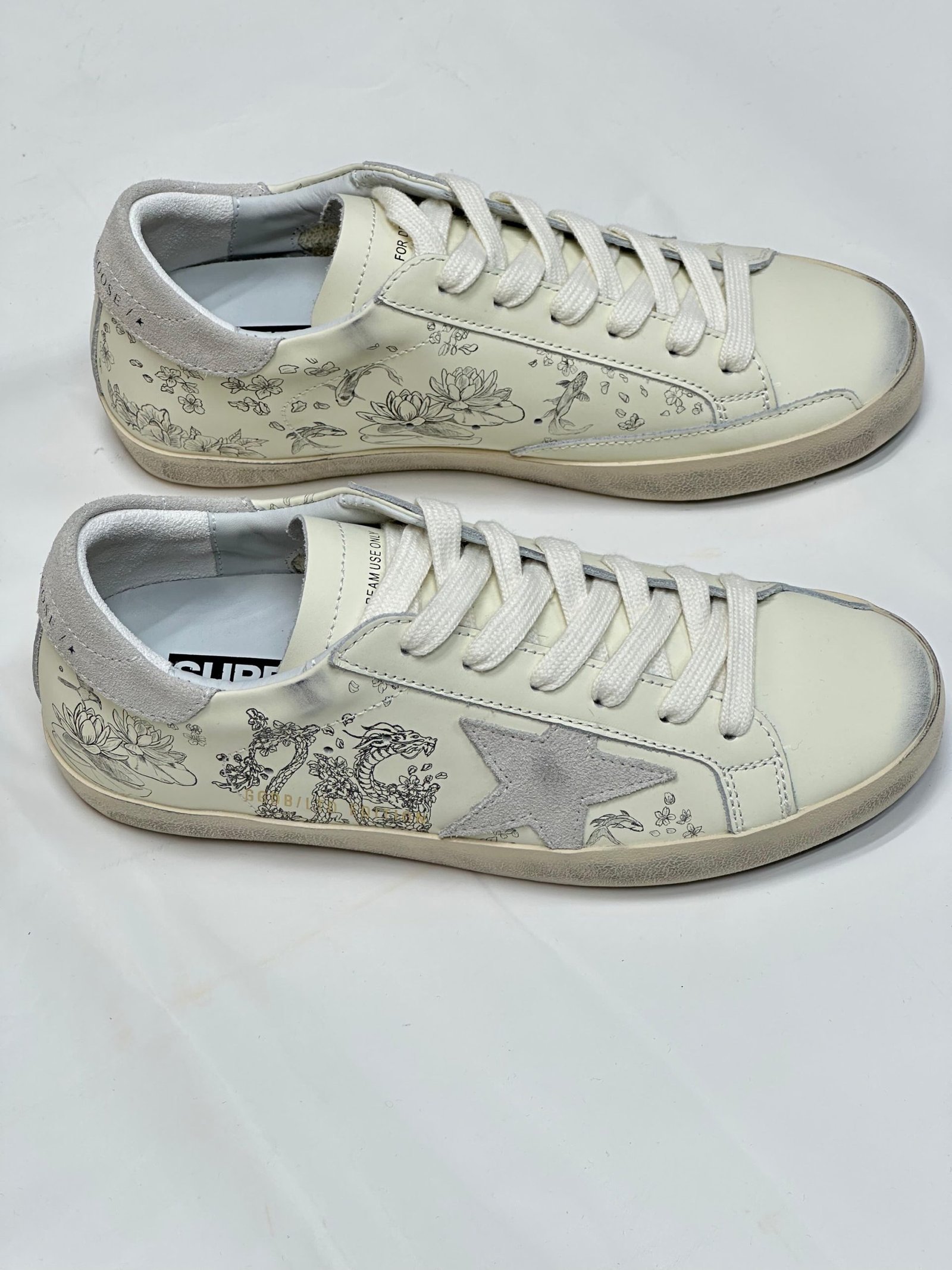 GOLDEN GOOSE