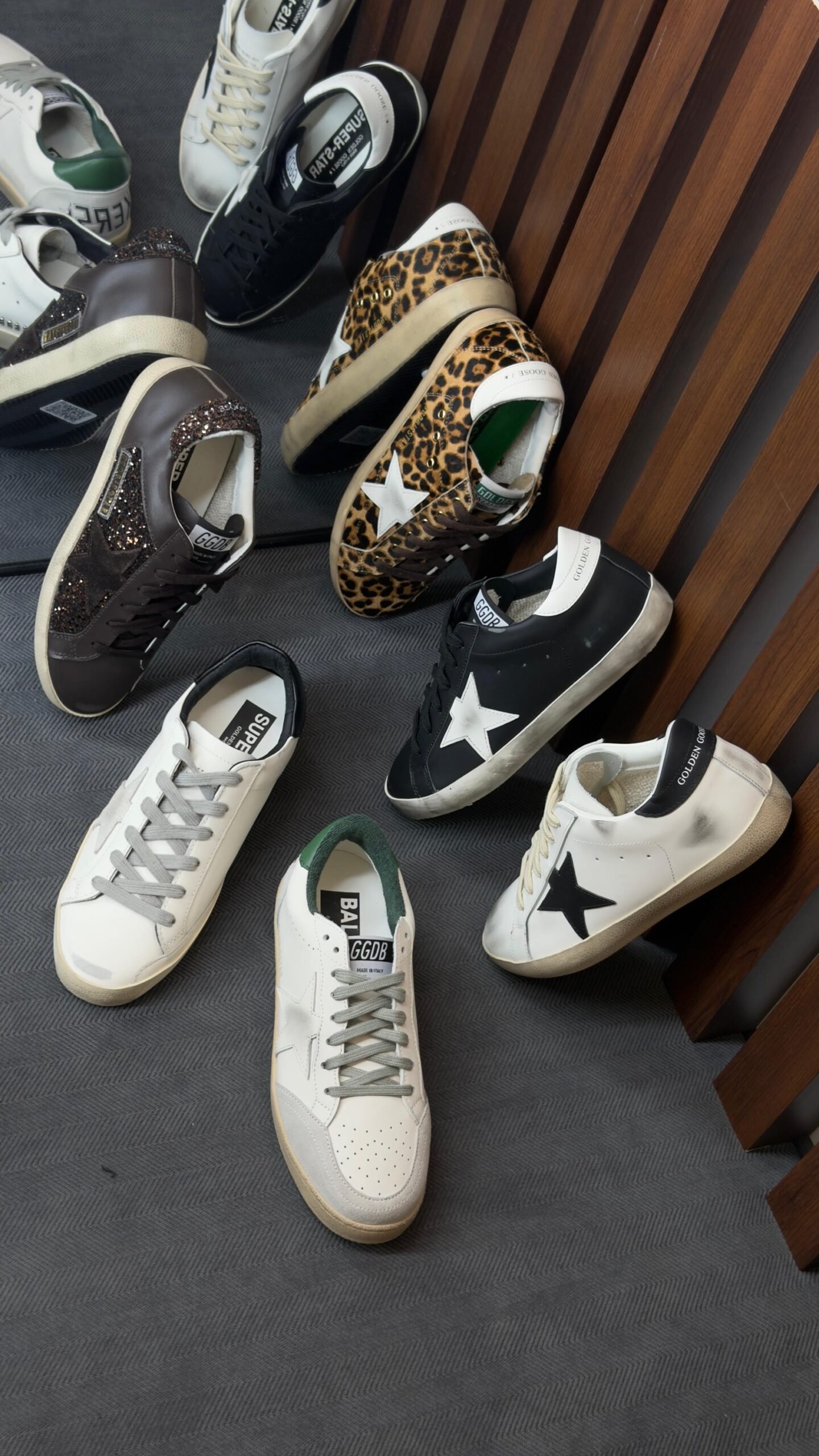 GOLDEN GOOSE