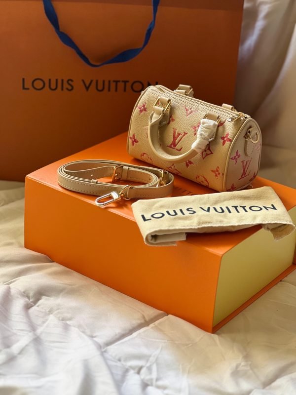 LOUIS VUITTON